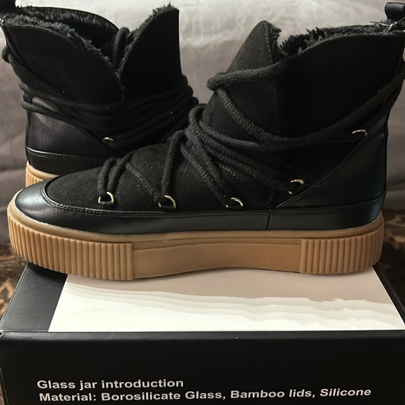 H&M fur lined boots - Picture 5 of 6